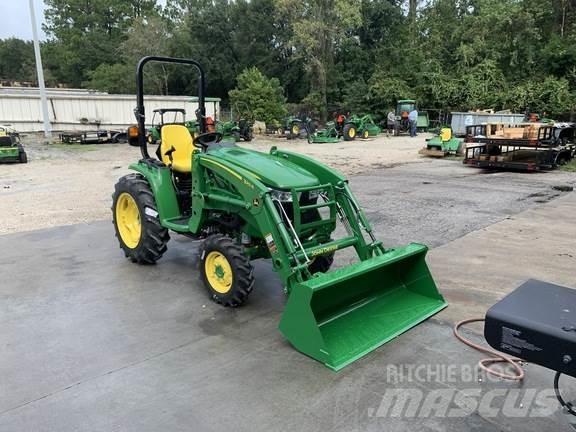 John Deere 3046R Traktori