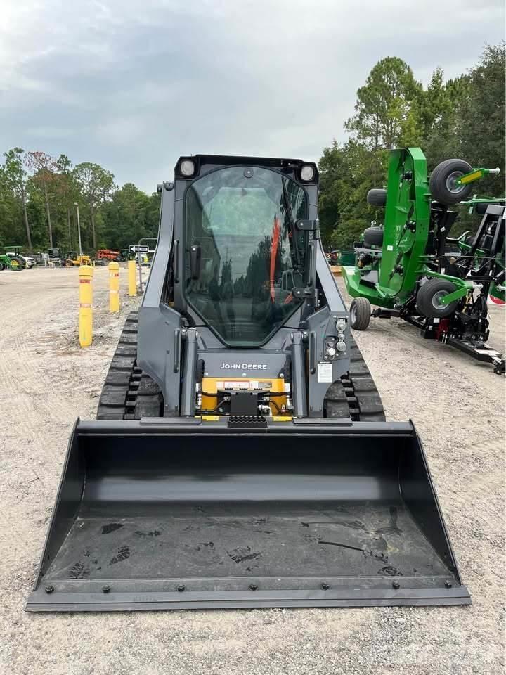 John Deere 317G Mini utovarivači