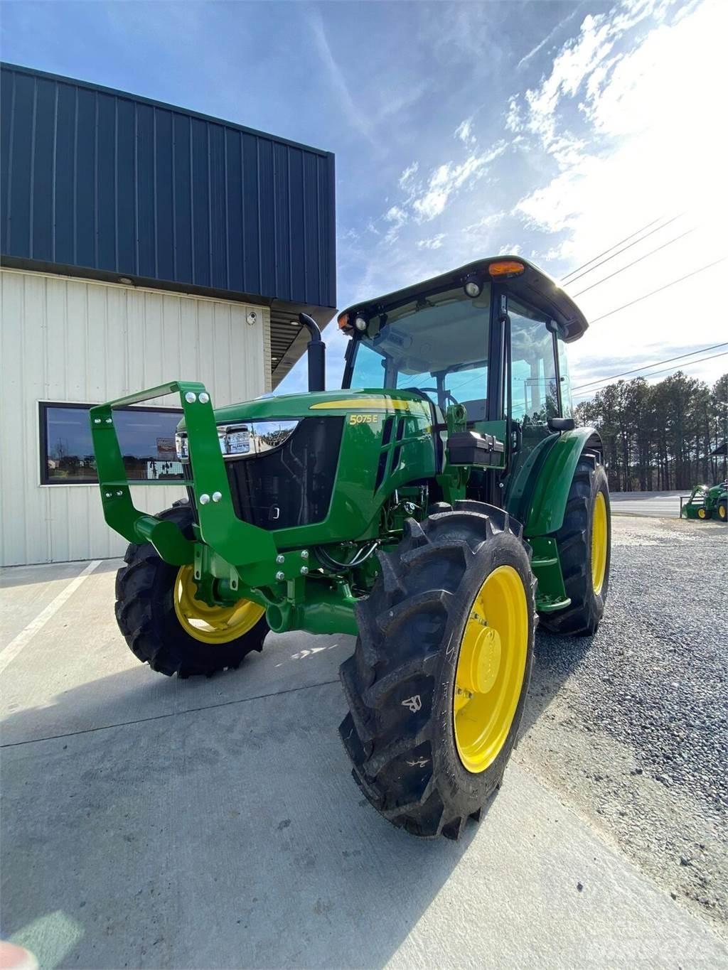 John Deere 5075E Traktori