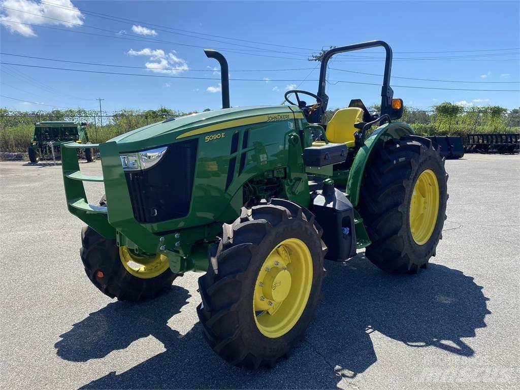 John Deere 5090E Traktori