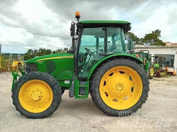 John Deere 5090R Traktori