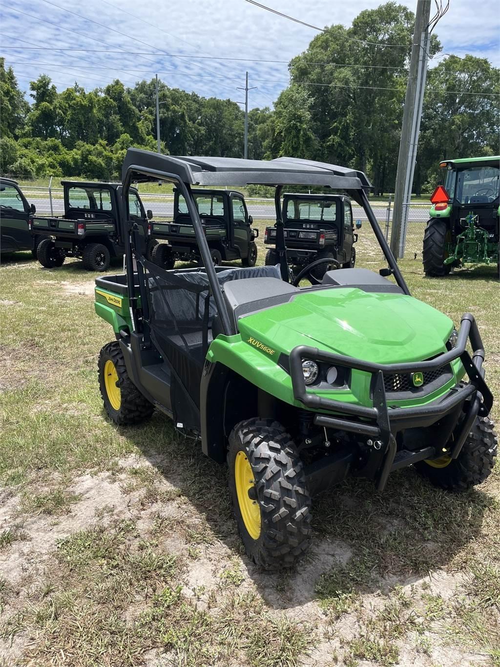 John Deere 560E Pomoćne mašine