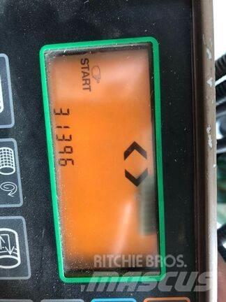 John Deere 590 Prese/balirke za rolo bale