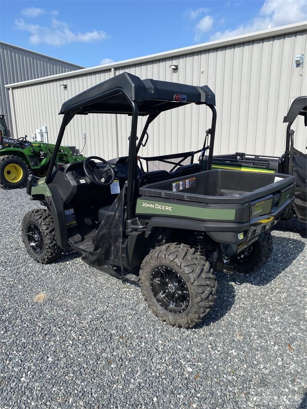 John Deere 590M Pomoćne mašine