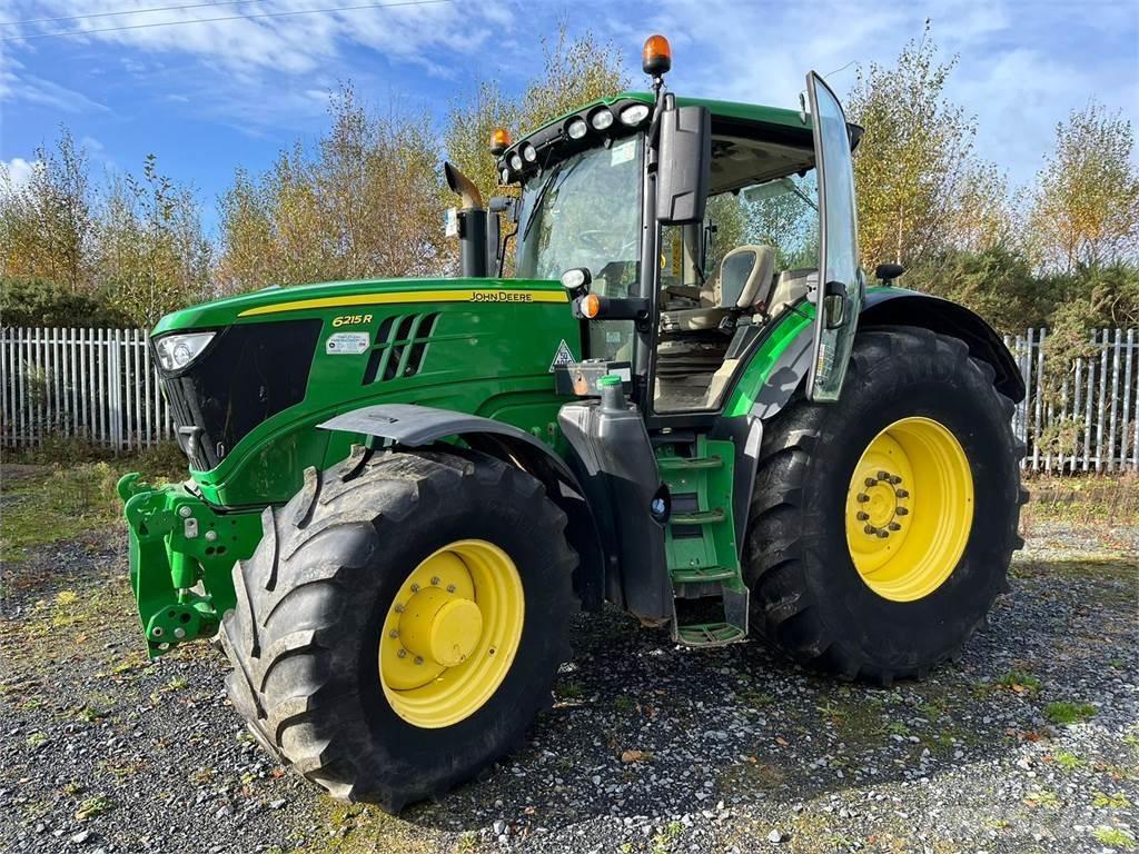 John Deere 6215R Traktori