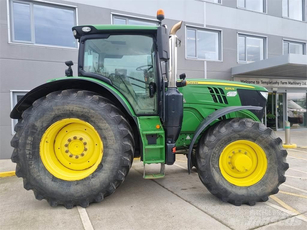 John Deere 6215R Traktori