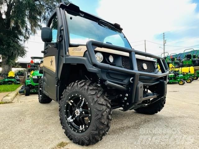 John Deere 835M Pomoćne mašine