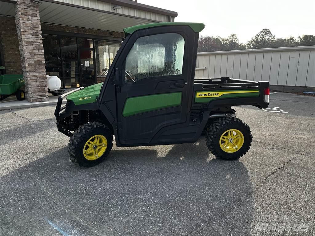John Deere 835R Pomoćne mašine