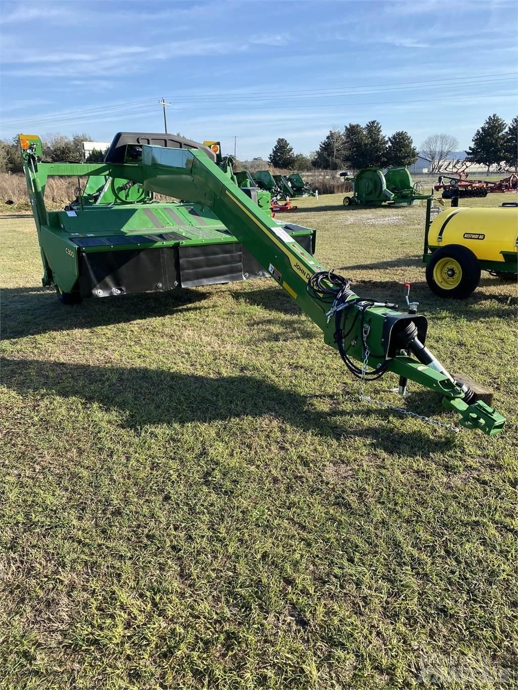 John Deere C300 Uređaji za kosačice