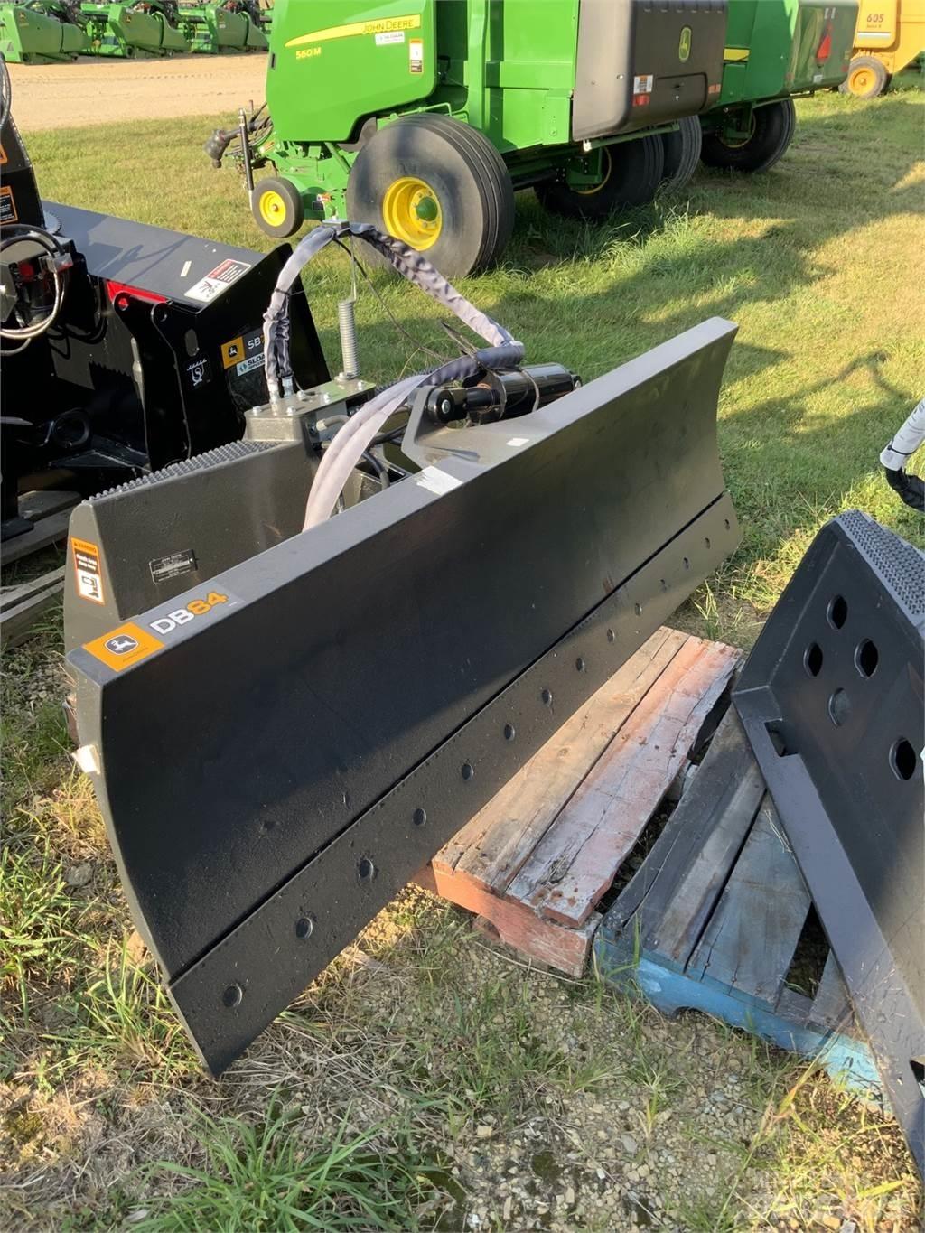 John Deere DB84 Ostalo za građevinarstvo