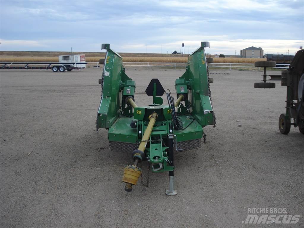 John Deere R15 Rezači za bale, oprema za rezanje i odvajanje bal