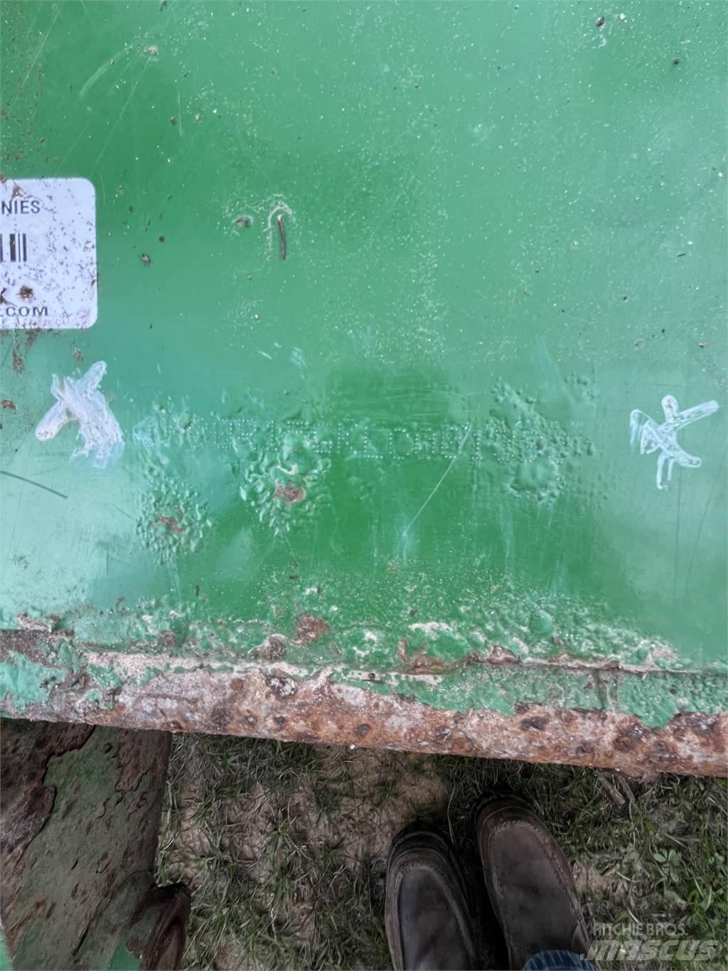 John Deere R15 Rezači za bale, oprema za rezanje i odvajanje bal
