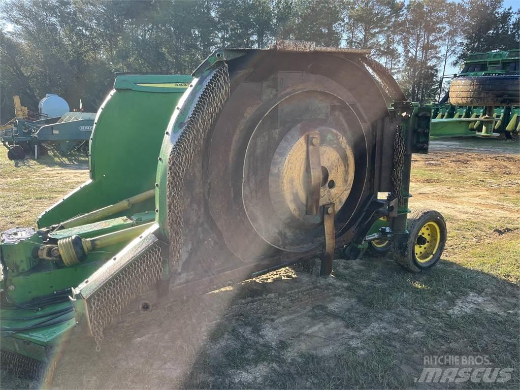 John Deere R15 Rezači za bale, oprema za rezanje i odvajanje bal