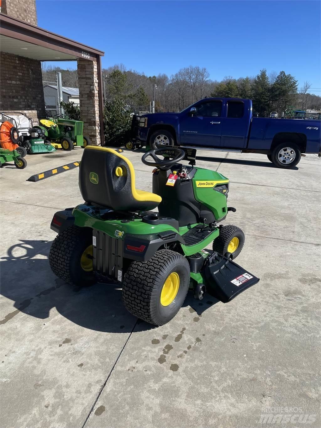 John Deere S160 Manji traktori