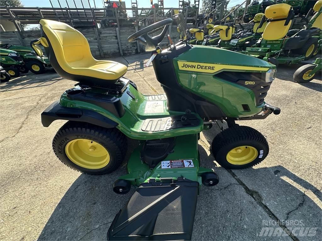 John Deere S180 Manji traktori