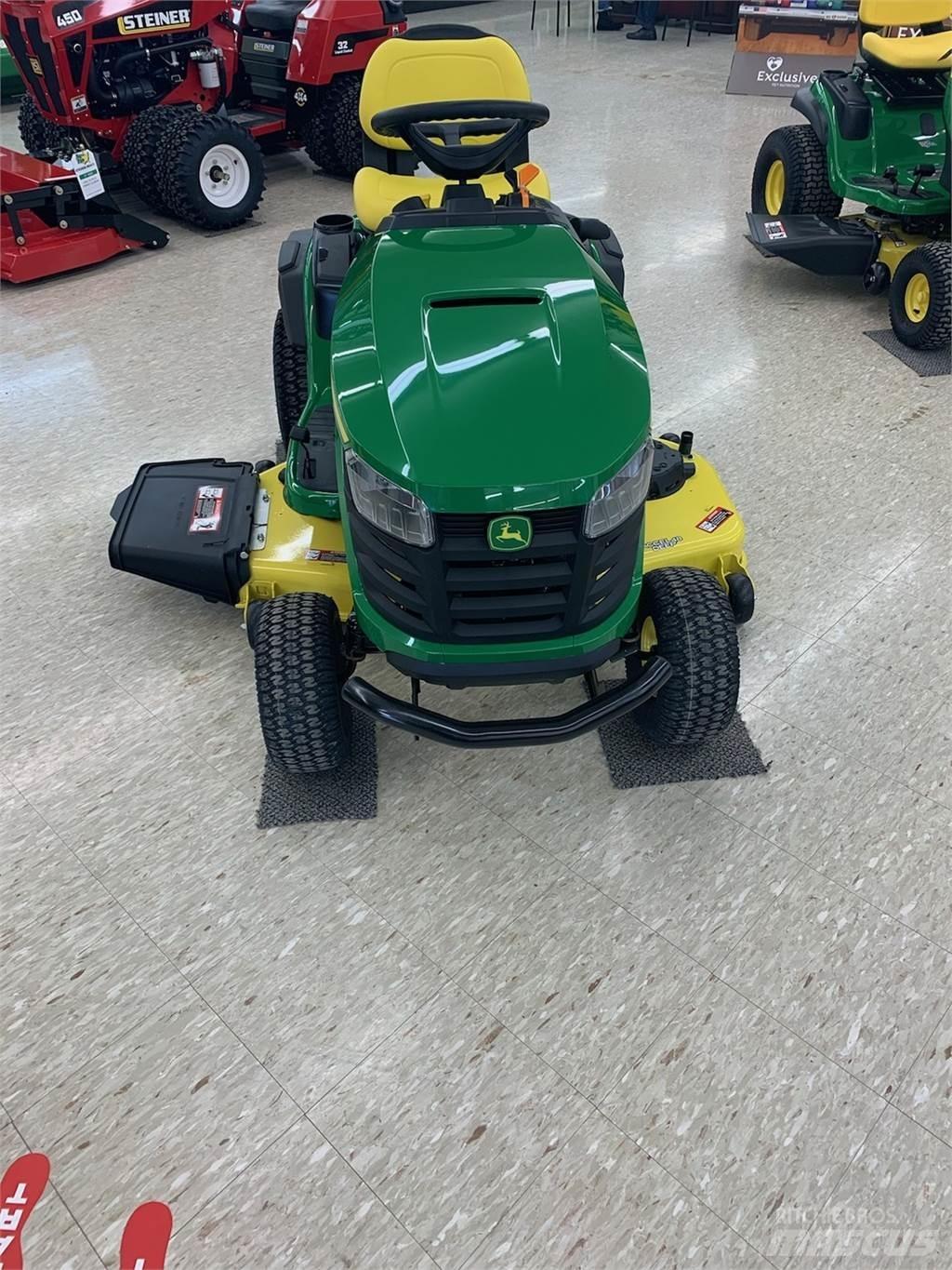 John Deere S240 Manji traktori