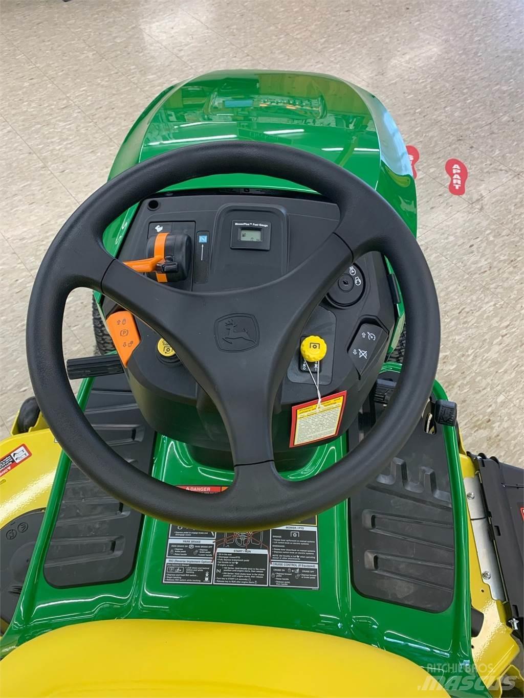John Deere S240 Manji traktori
