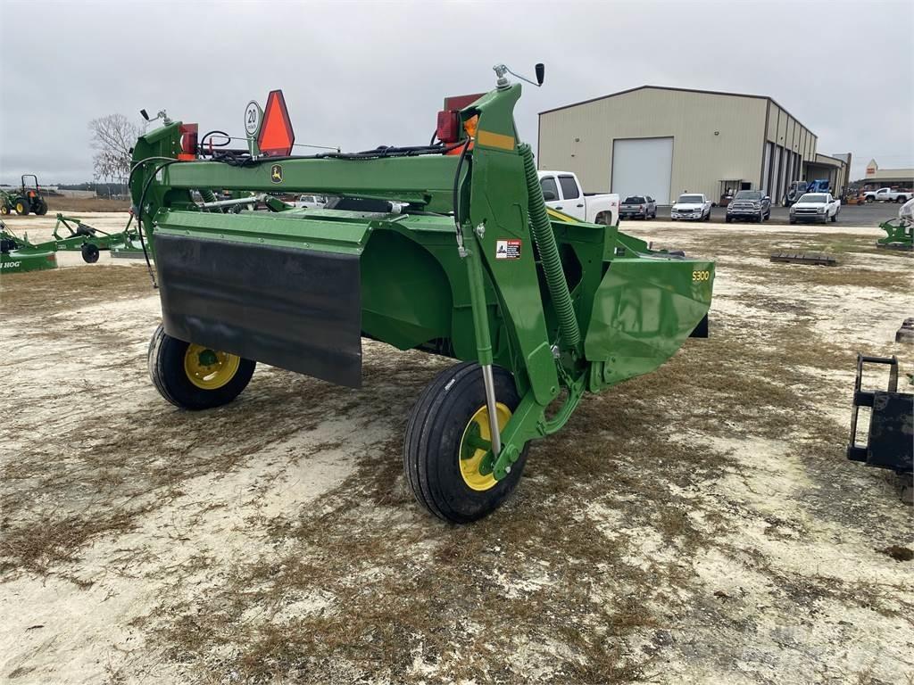 John Deere S300 Uređaji za kosačice