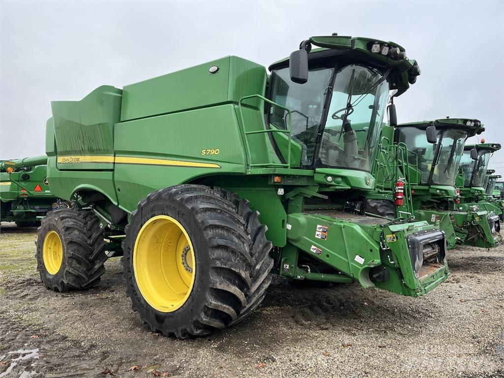 John Deere S790 Kombajni