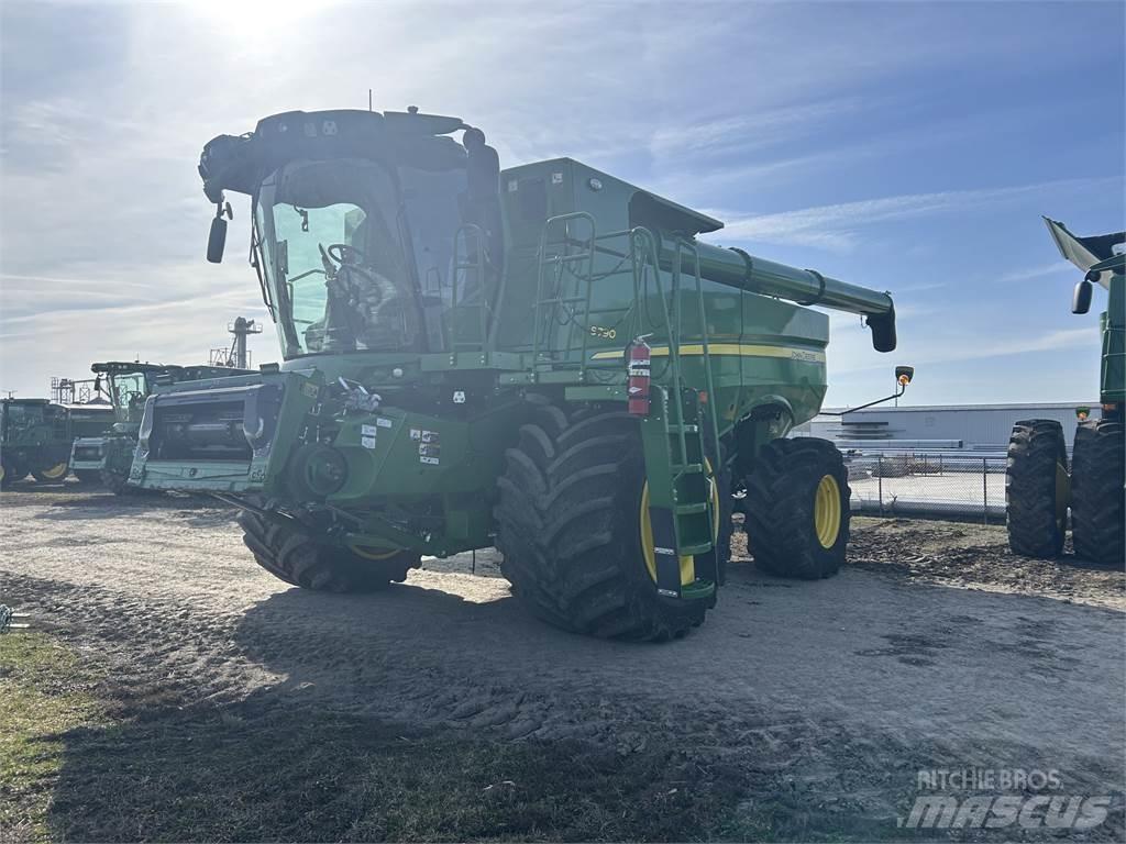 John Deere S790 Kombajni