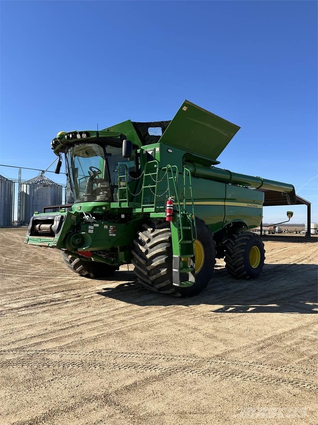 John Deere S790 Kombajni