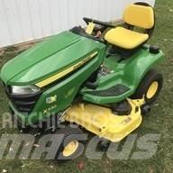 John Deere X330 Manji traktori