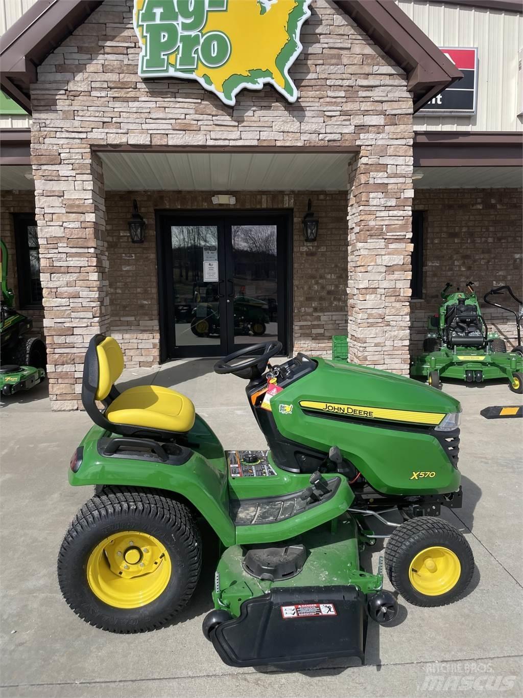 John Deere X570 Manji traktori