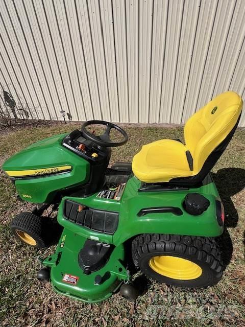 John Deere X580 Manji traktori