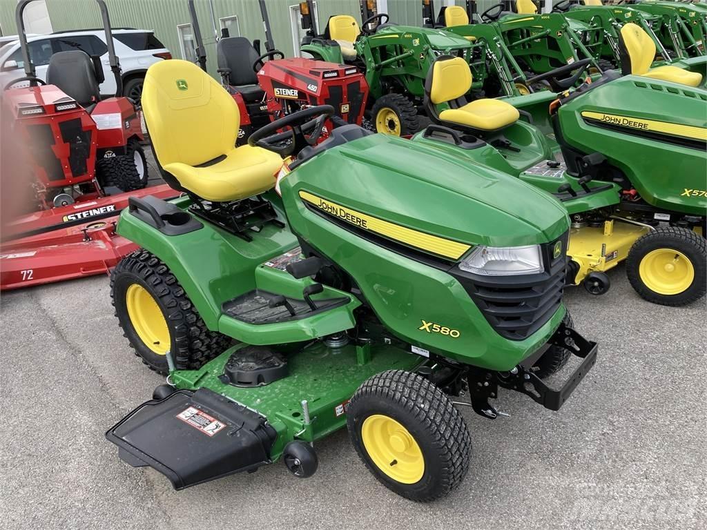 John Deere X580 Manji traktori