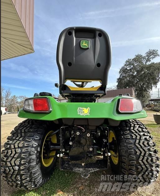 John Deere X739 Manji traktori