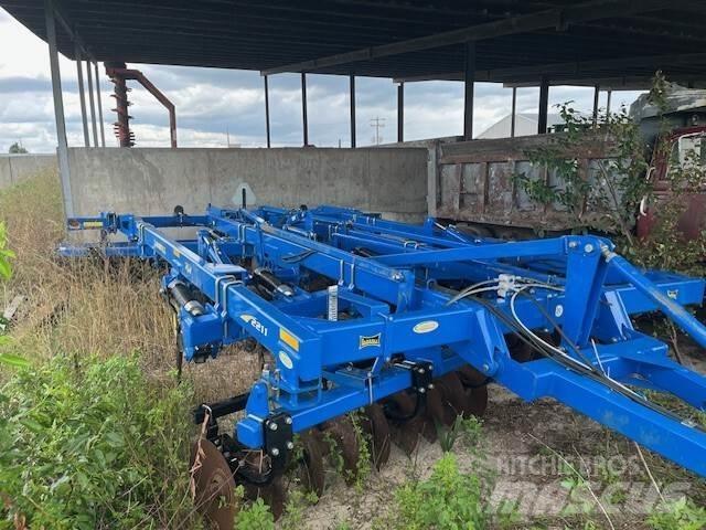 Landoll 2211-11 Podrivači