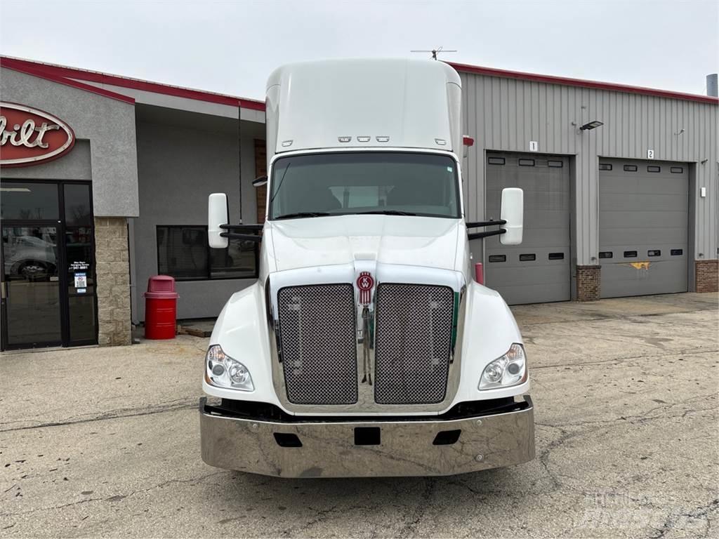 Kenworth T680 Tegljači