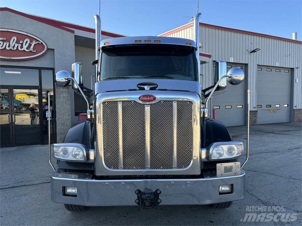 Peterbilt 567 Tegljači