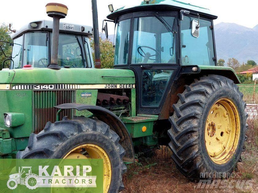 John Deere  Traktori