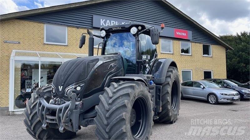 Valtra S294 Traktori