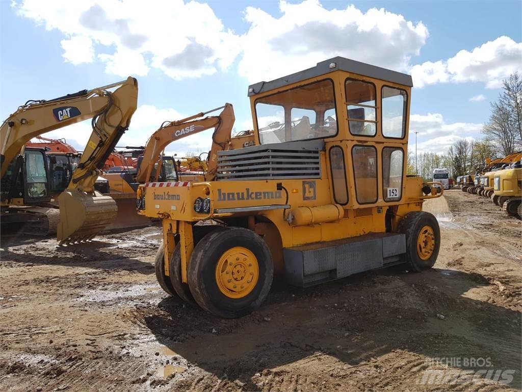 Bomag SGW-17 Gumeni valjci na točkovima