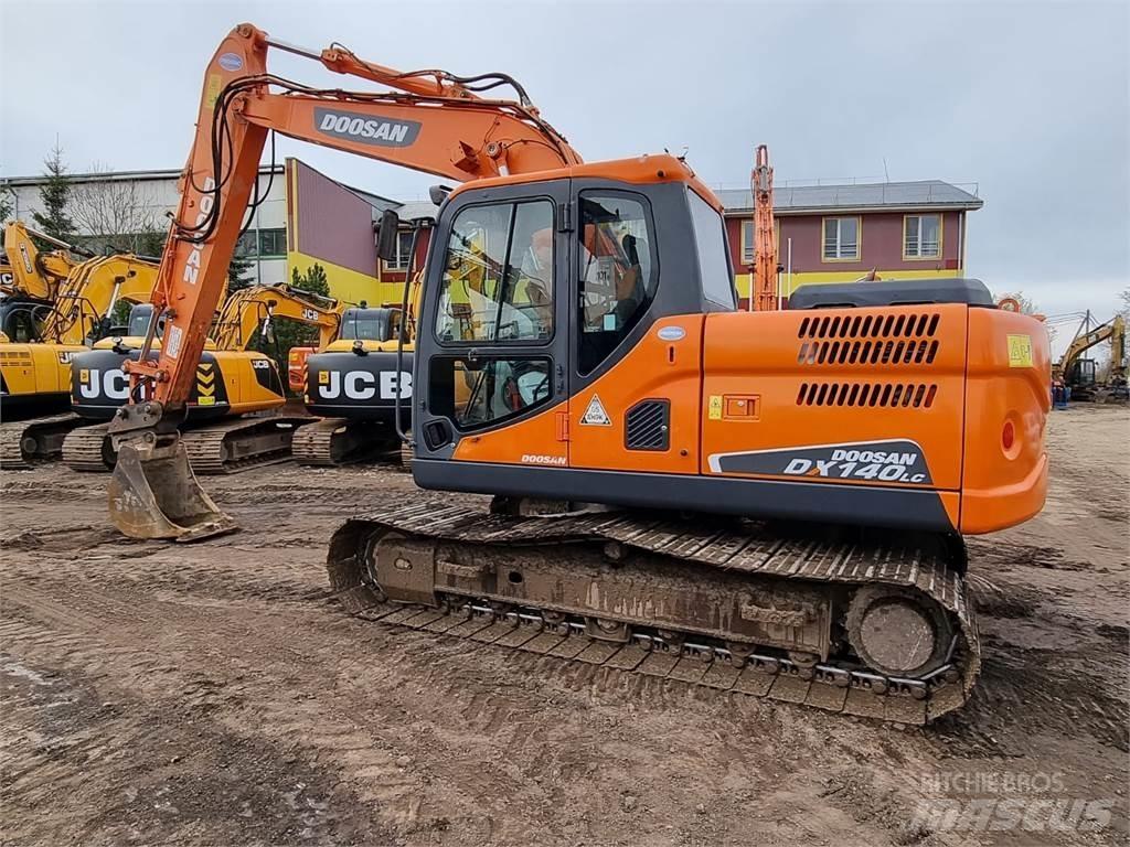 Doosan DX140LC-3 Bageri guseničari