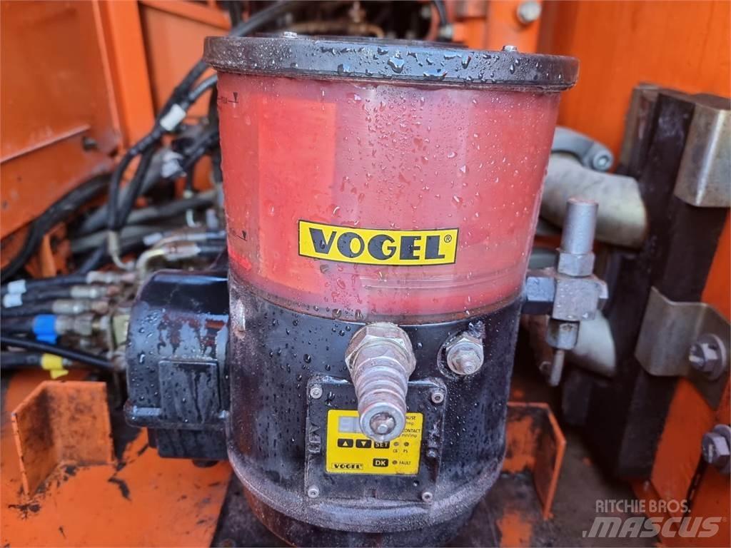 Doosan DX225LC Bageri guseničari