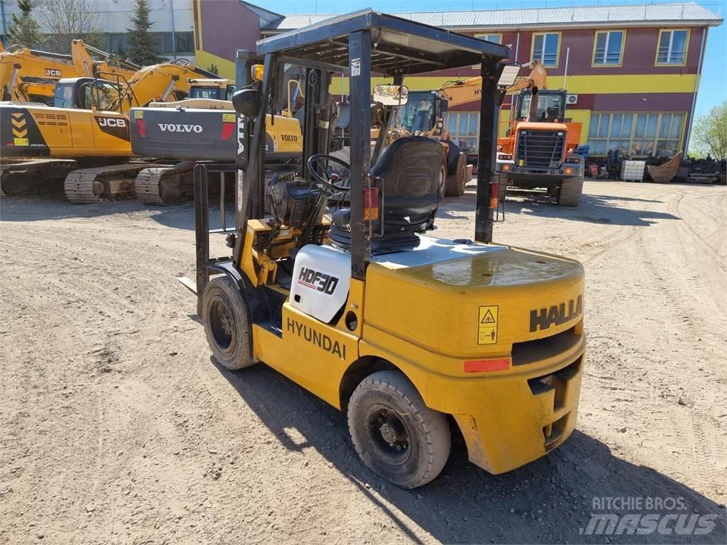 Hyundai Halla HDF30 Dizelski viljuškari