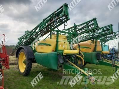 John Deere 732 Vučene prskalice
