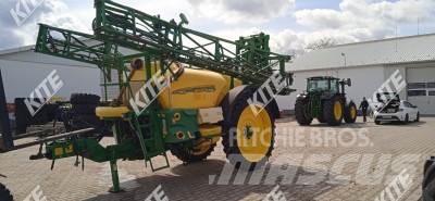 John Deere 732i/21 Vučene prskalice