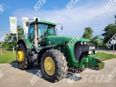 John Deere 8220 Traktori