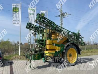 John Deere 832/18i Vučene prskalice