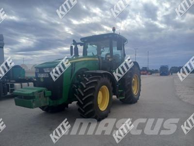 John Deere 8370R Traktori