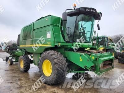 John Deere T550 2WD Kombajni
