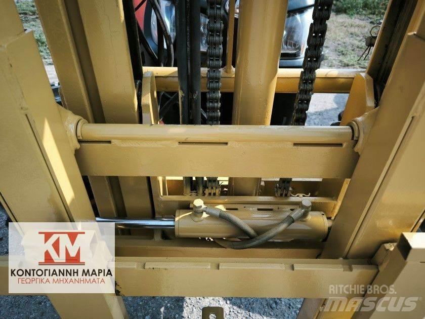 Kubota M6060 Traktori