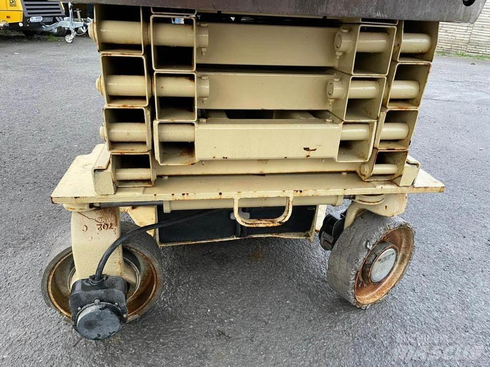JLG 3246ES Makazaste platforme