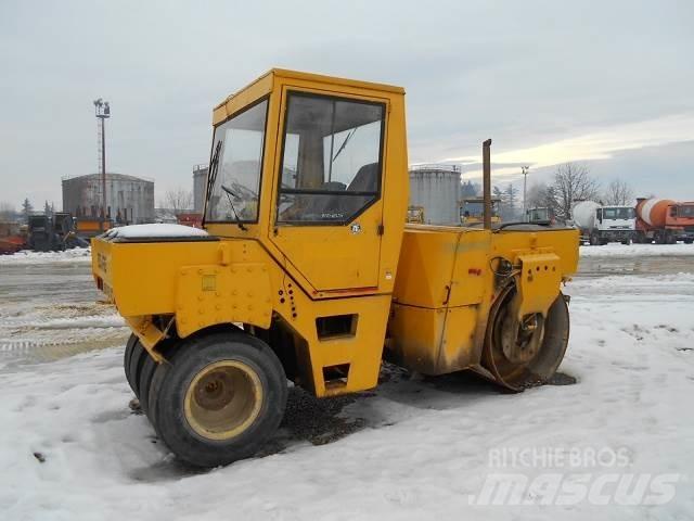 Bomag BW-161AC Valjci sa duplim bubnjem