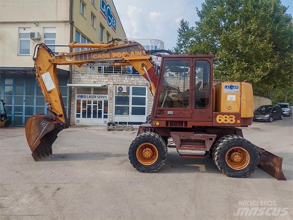 Case Poclain 688P Bageri točkaši