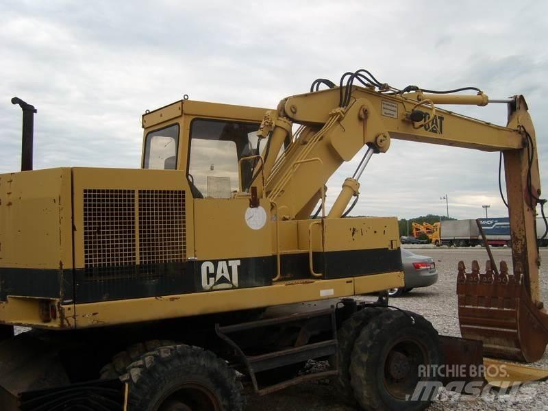 CAT 206 BFT Bageri točkaši